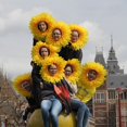 thumbnail image 2 of Tocado de girasol Divertidos juegos de flores para mostrar Ceremonia de apertura Entrada Mano Flor Accesorios de baile de jardín de infantes Flor, 2 of 4