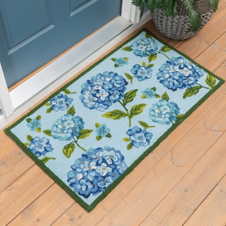 VivaStyle Hydrangea Indoor/Outdoor Hooked Rug, 24"x42"