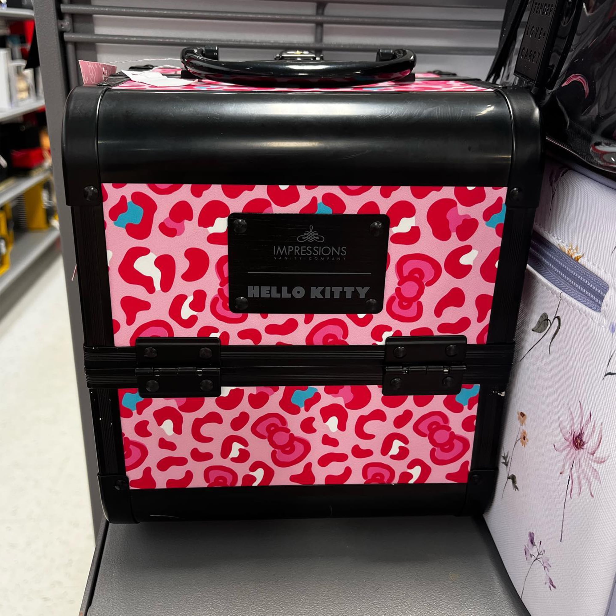 Impressions Vanity Hello Kitty SlayCube Makeup Liberia | Ubuy display picture 2