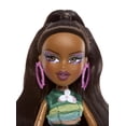 thumbnail image 3 of Muñeca coleccionable Bratz Fashion Pixiez Sasha con accesorios, 3 of 8