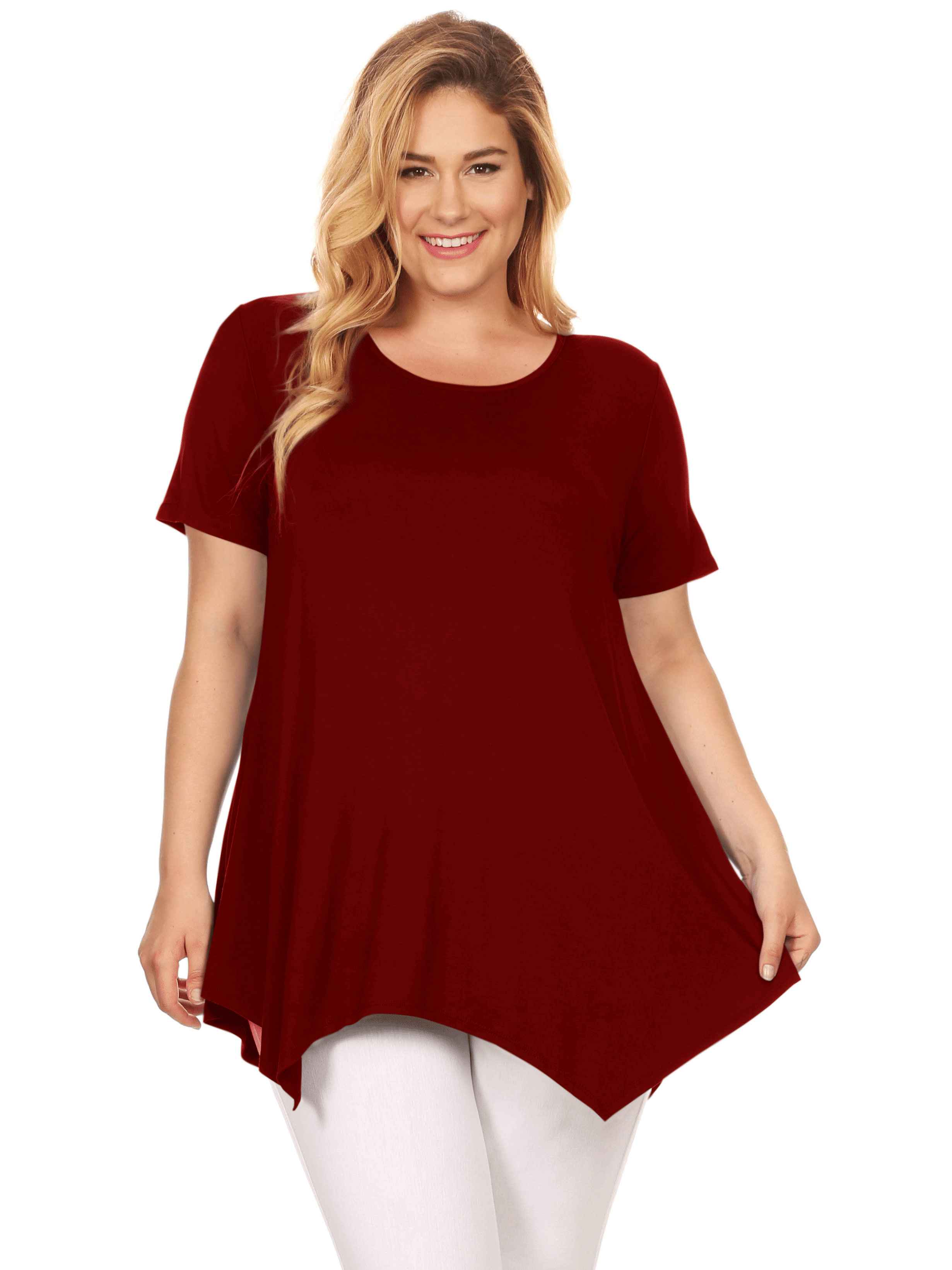 The Best Plus Size Tops to Wear With Leggings