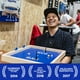 thumbnail image 5 of KLASK: El galardonado juego de habilidad magnético para fiestas, para niños y adultos de todas las edades. Eso es mitad futbolín y mitad hockey aéreo., 5 of 9