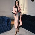 thumbnail image 5 of Bata larga para mujer Batas de seda floral Albornoz de satén Ropa de dormir Estampado de camisón sedoso Bata de boda, 5 of 5