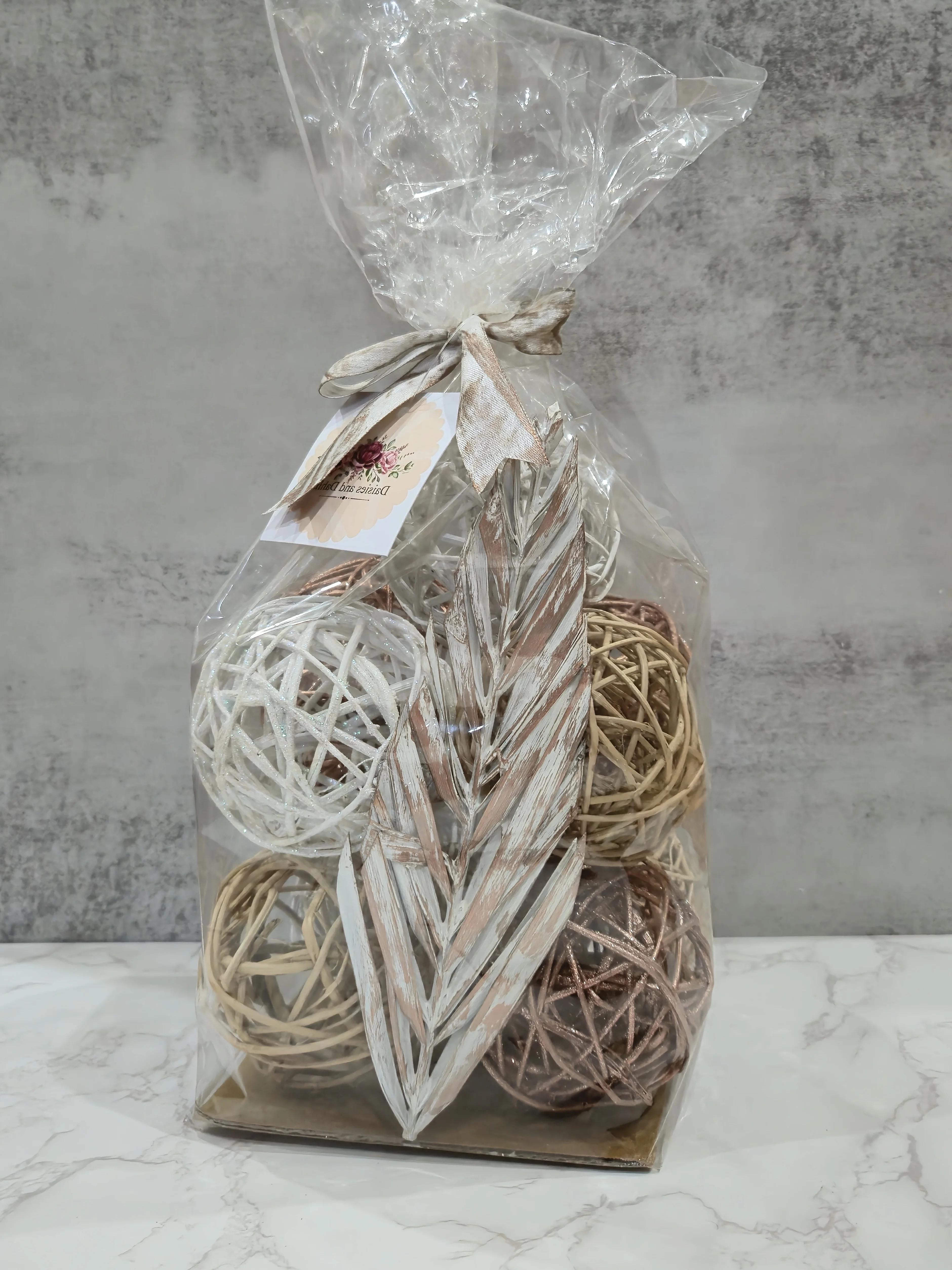 Rattan Orbs, Glitter, Natural with Copper & White
