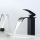 thumbnail image 1 of Grifo para lavabo de baño moderno de boca plana con control de temperatura ajustable, construcción de latón macizo y acabado negro mate para un área de tocador elegante y funcional, 1 of 5