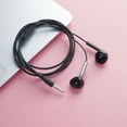 thumbnail image 4 of Auriculares de color sólido Macaroon, auriculares intrauditivos TPC con tapón para la cabeza, caja de regalo, 4 of 5