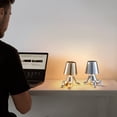 thumbnail image 4 of Golden Man Bordslampa Trådlös Nattlampa Nordisk Skrivbordslampa för Hem Bar Hotell Dekoration Guld gold, 4 of 5