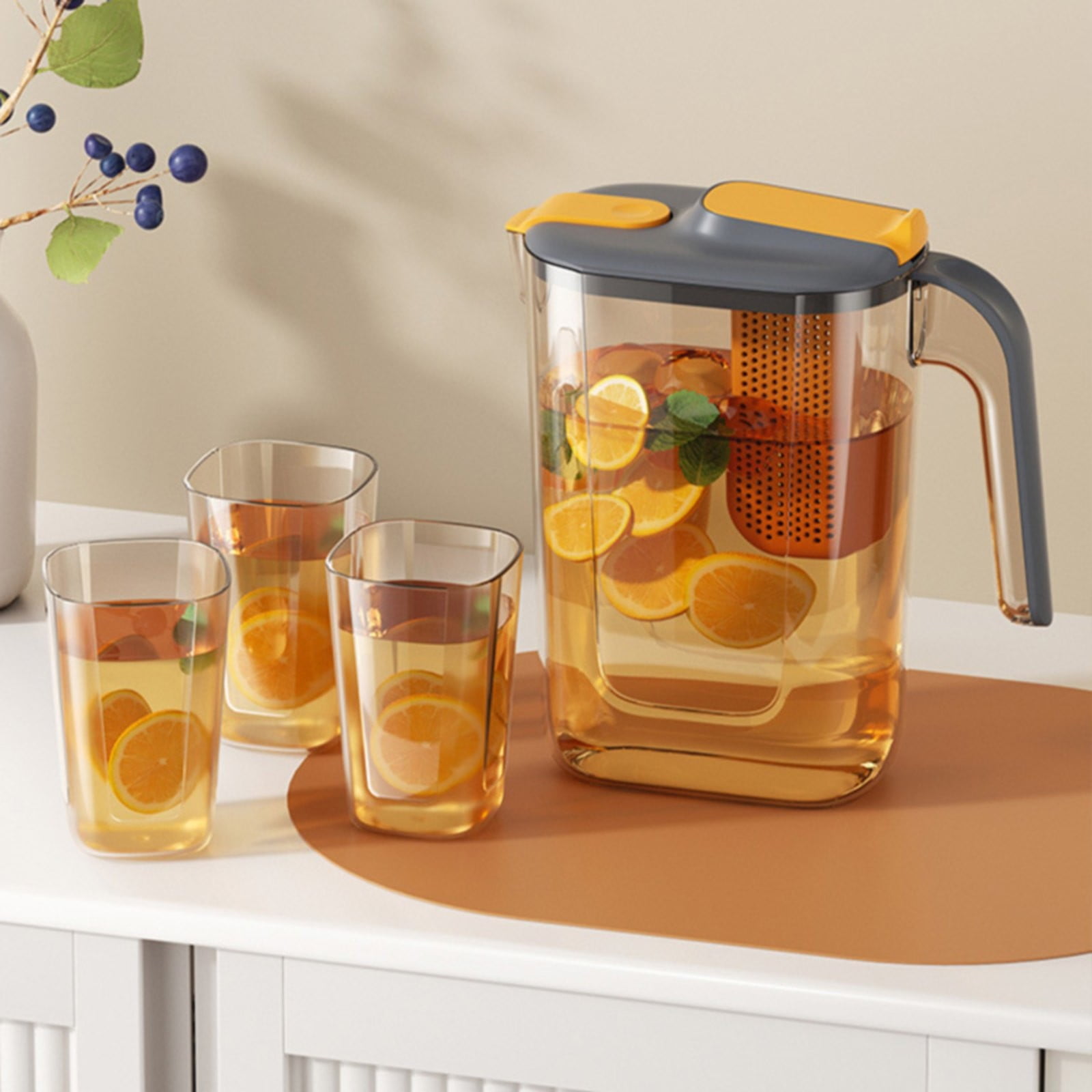 Piwvid 72oz Plastic Pitcher with Lid, 0.57 Gallons 2.2 Litre BPA-Free Carafe for Hot and Cold Lemonade Juice Iced Tea, Fridge Water Jug with Filter