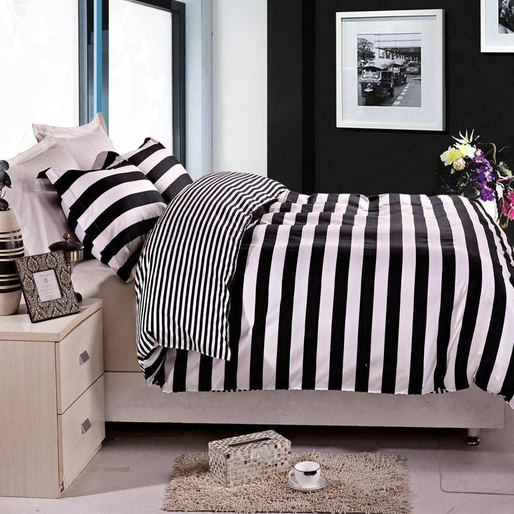 Ntbay 3-Pieces Microfiber Ultra Soft Striped Print Duvet Cover Set with Zipper Closure and Corner Ties, Black and White, Queen