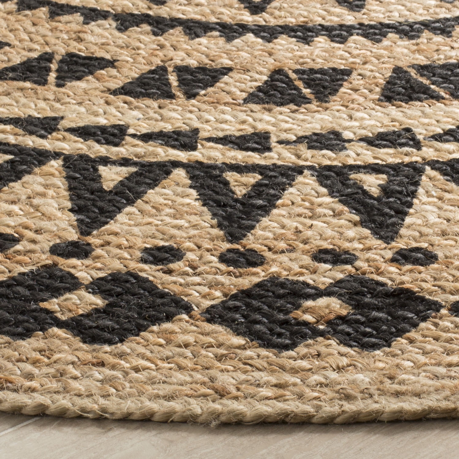 SAFAVIEH Natural Fiber Zoolander Geometric Jute Area Rug, Black/Natural, 5' x 5' Round
