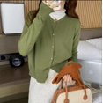 thumbnail image 3 of Chaqueta cárdigan de punto suave y cerosa de estilo coreano para mujer 2024 nuevo suéter exterior de manga larga reductor de edad de color caramelo para mujer a principios de otoño, 3 of 5