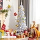 thumbnail image 2 of Árbol de Navidad artificial Giantex de 7 pies con 436 agujas de PVC, 2 of 3