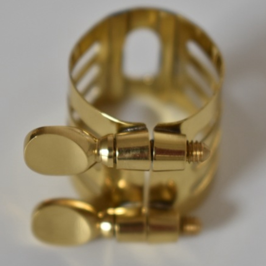 Ishimori Alto Saxophone Bakelite Mouthpiece Clamp Reed Clip Musical