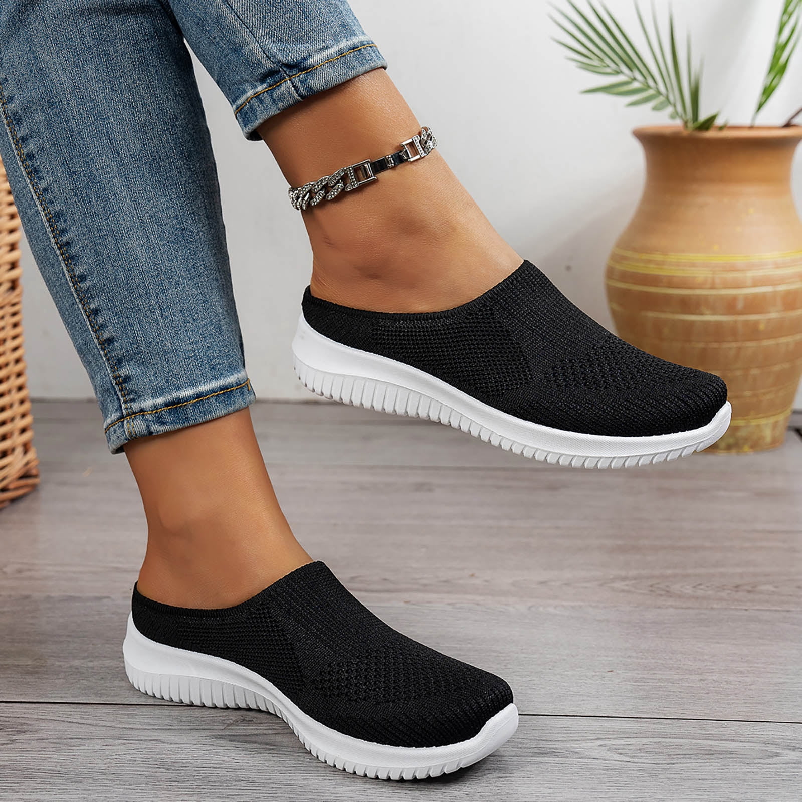 Chenyee Womens Slip On Mules Clogs Lightweight Open Back Walking Shoes Breathable Closed Toe Slides