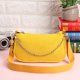 thumbnail image 1 of Bolso Bandolera Femenino Bolso bandolera de pana de moda para mujer, Bolso de hombro con cadena sólida (amarillo), 1 of 9