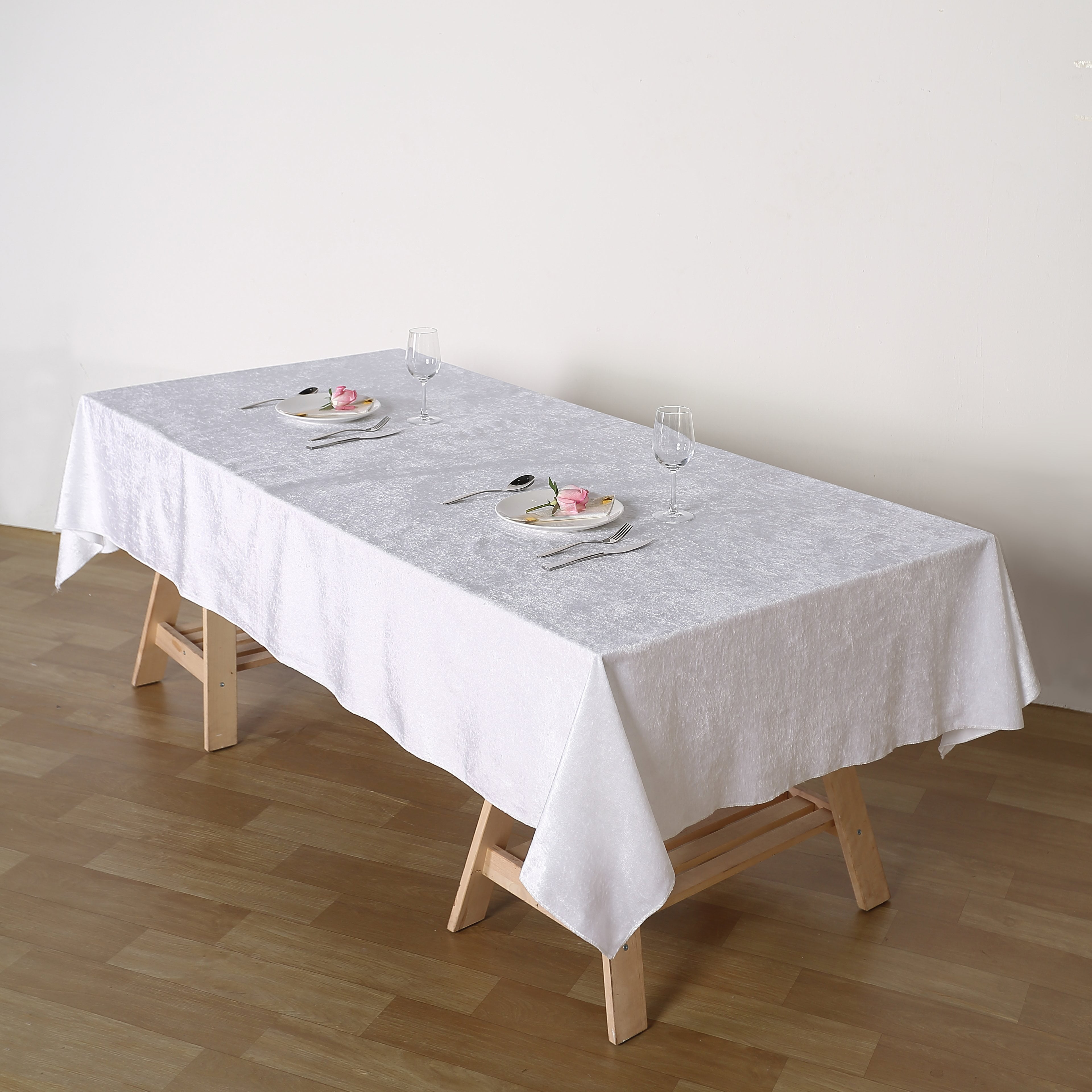 Efavormart Premium Velvet White 60" x 102" Rectangle Tablecloth For