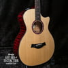 Taylor Custom Grand Auditorium Quilt Maple/Sitka Spruce Acoustic-Electric Guitar
