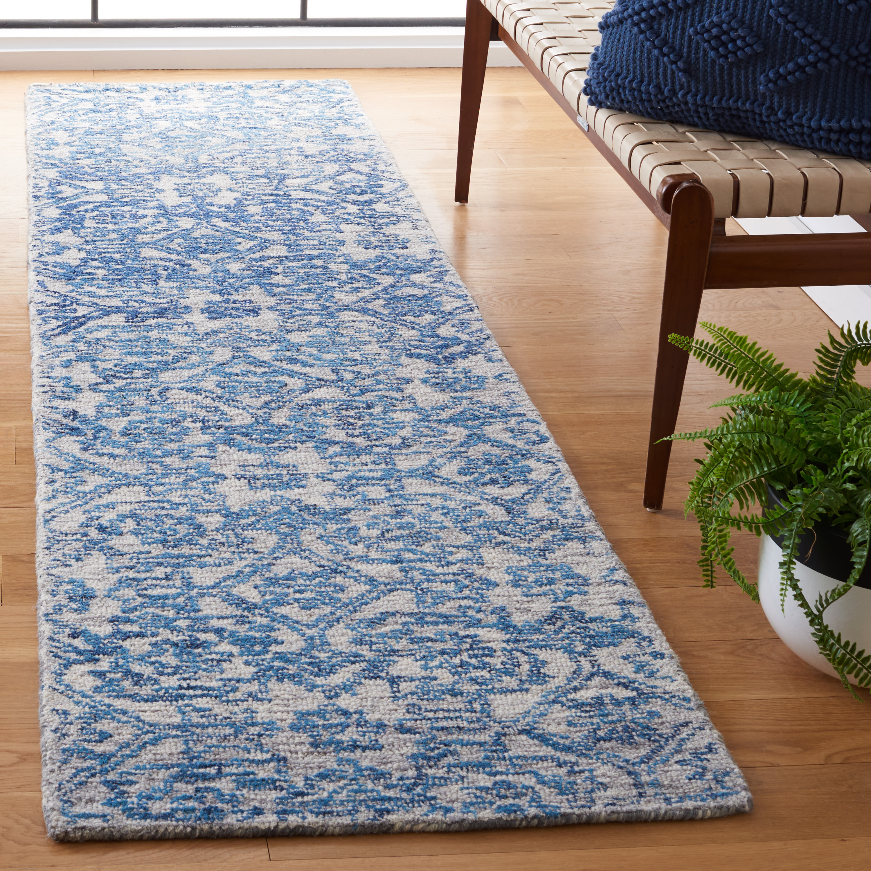 SAFAVIEH Micro-Loop Emory Medallion Runner Rug, Blue, 2'3" x 9'