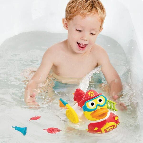 Jet Duck Create a Firefighter – Battery-Operated Bath Toy with Water-Squirting Action, 15 Accessories for Customization, Fun Bath Time Adventure for Kids