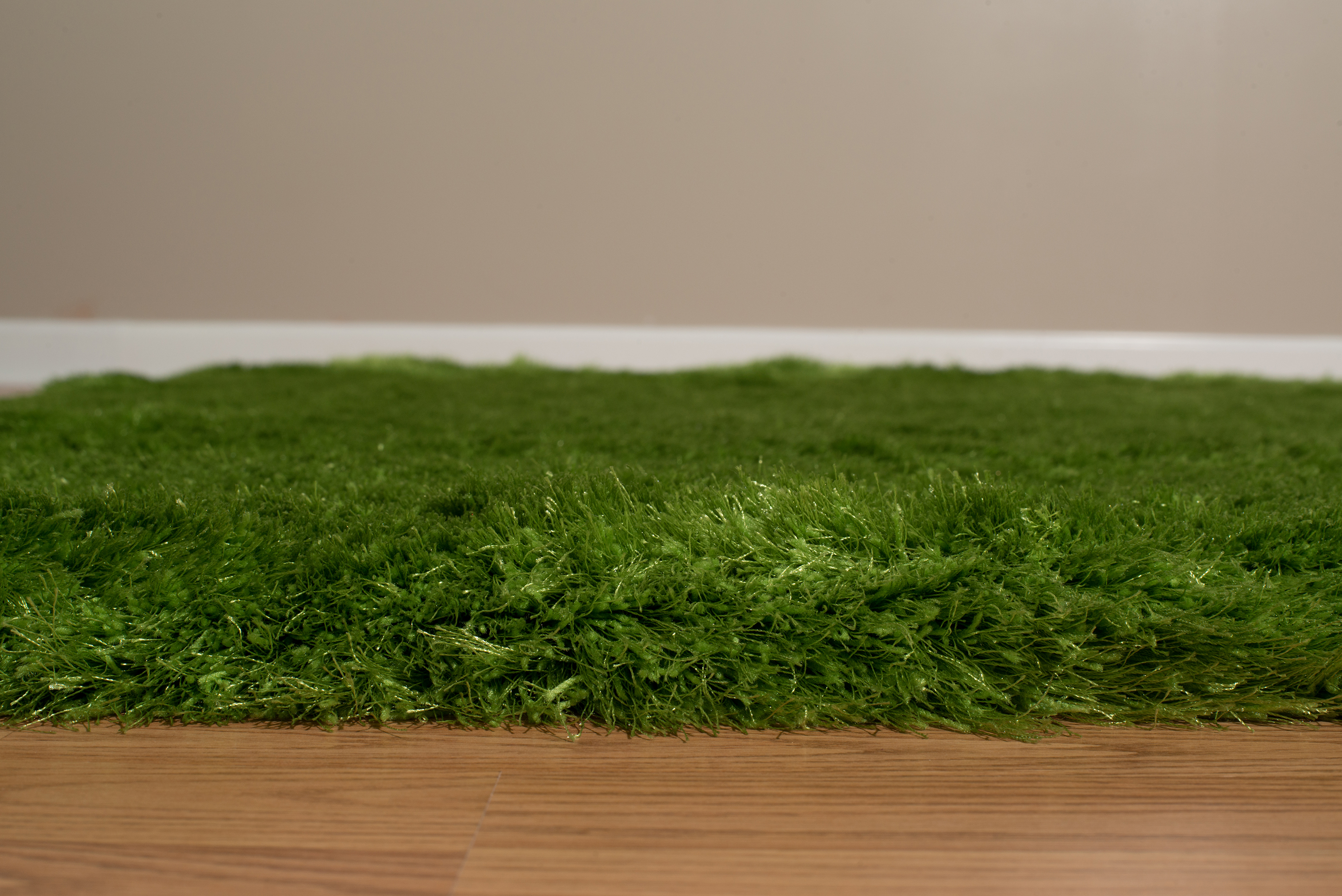 United Weavers Benella Venetia Green Woven Polyester Shag Area Rug