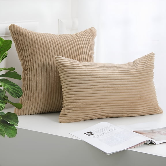 LAMIRO Throw Pillows For Couch 20\