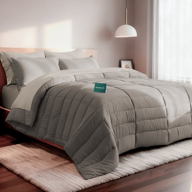 Set Edredón Acolchado con Fundas de Almohadas y Juego de Sábanas Dreamlab. Juego de Cama Completo para Cualquier Temporada. Hipoalergénico. Tamaño Individual, Arena y Beige