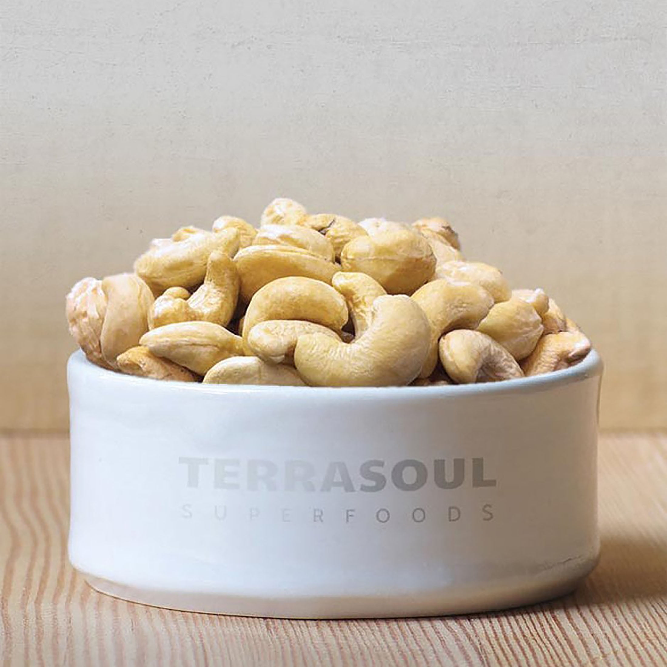 Terrasoul Superfoods Organic Raw Whole Cashews, 4 Lbs (2 Lbs 2-Pack) - Great for Snacking, Baking, and Culinary Creations