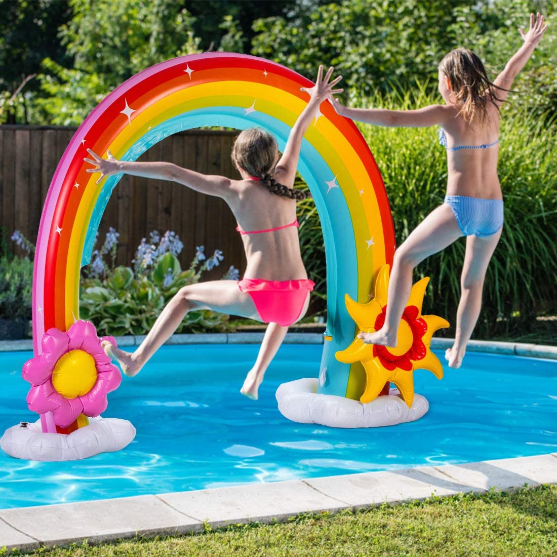 inflatable pool with sprinkler