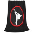 thumbnail image 2 of Manta de artes marciales de karate, suave y cálida manta de franela para dormitorio, sala de estar, dormitorio durante toda la temporada, 2 of 5