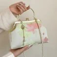 thumbnail image 2 of 2024 Nuevos bolsos cruzados de moda con perlas para mujer, bolsos con cadena de flores para mujer, bolsos versátiles de estilo coreano bordados, 2 of 5