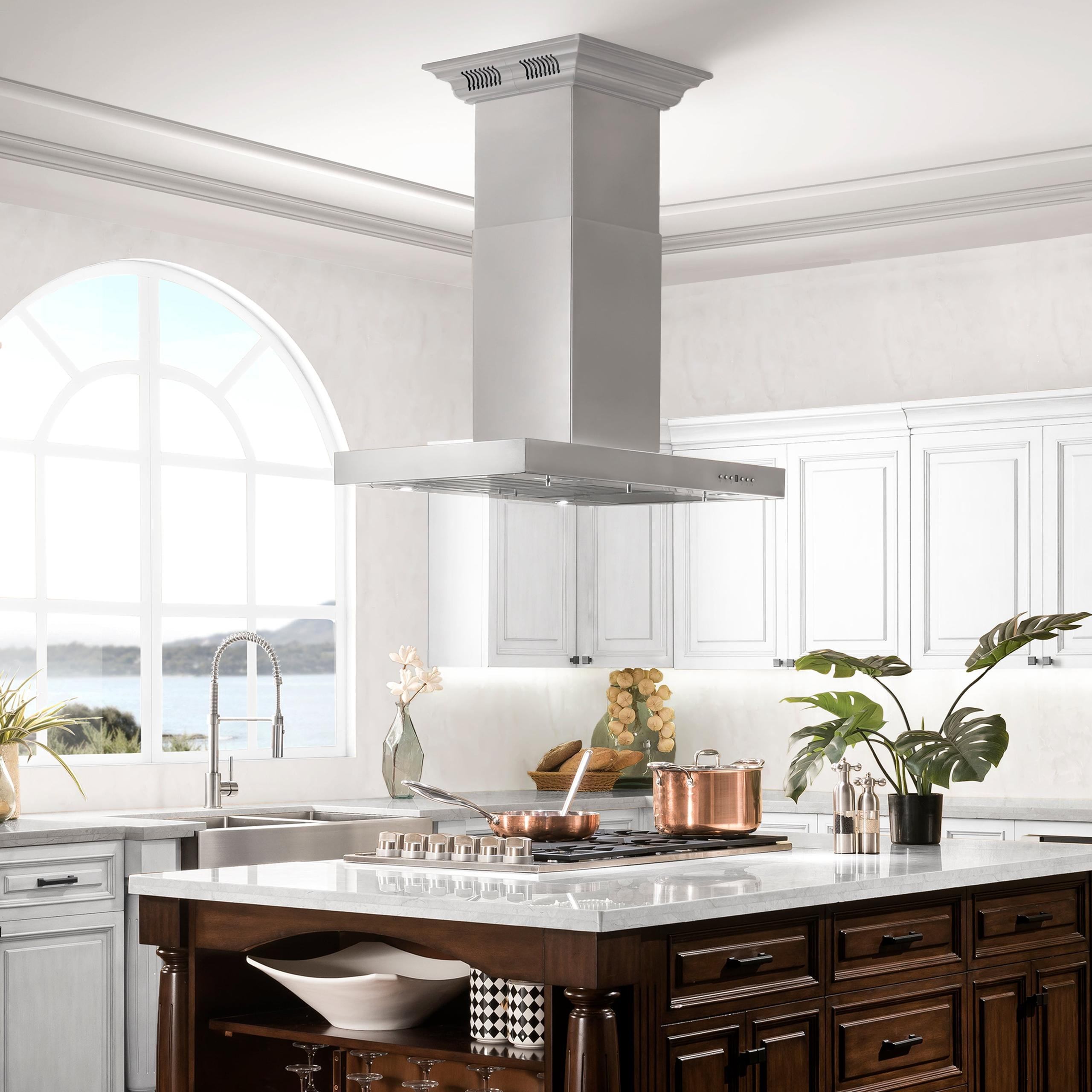 Range Hood with Crown Sound