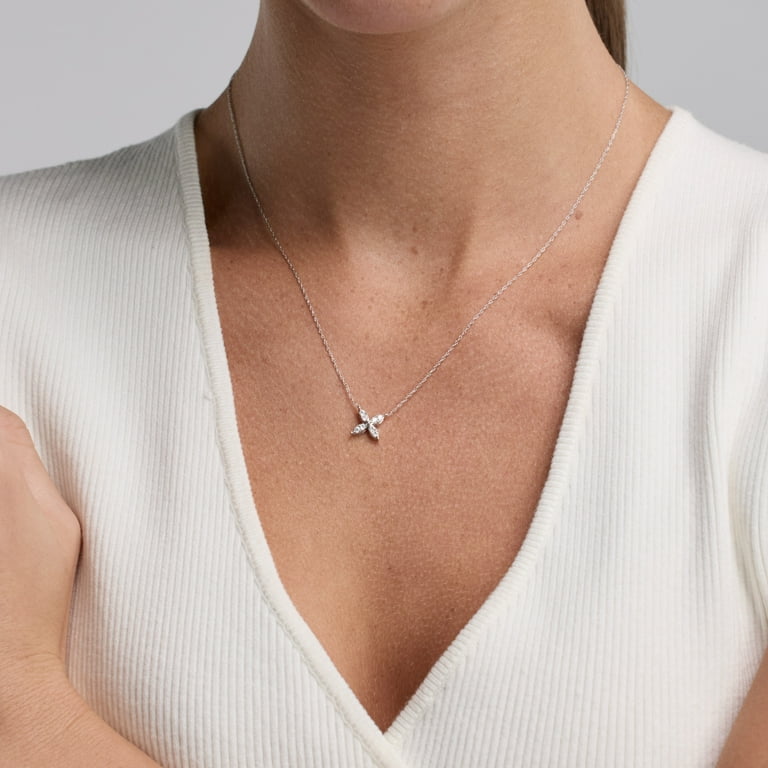 Unique Moments 1/5 Ct Lab Grown Diamond Floral Pendant Unique Moments 1/5 Ct Lab Grown Diamond Floral Pendant