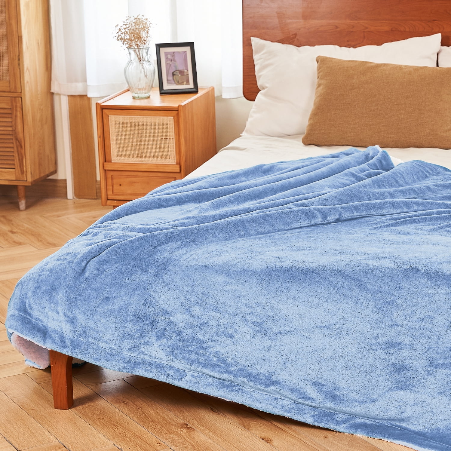MOOFUN Sherpa Fleece Throw Blanket, Soft fluffy and durable blanket for both sofa and bed Washed Blue 60inch x 80inch
