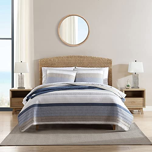 Nautica - Queen Quilt Set, Cotton Reversible Bedding with Matching Shams,  Home Decor for All Seasons (Galewood Blue, Queen)