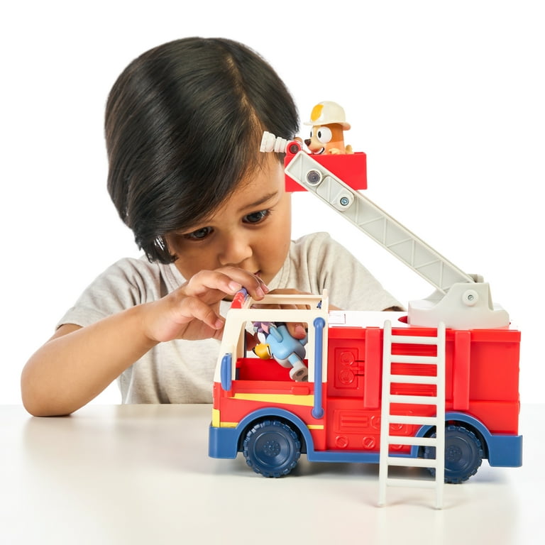 その他 BLUEY FIRETRUCK Walmart Exclusive: Bluey Fire Truck Playset with Firefighter