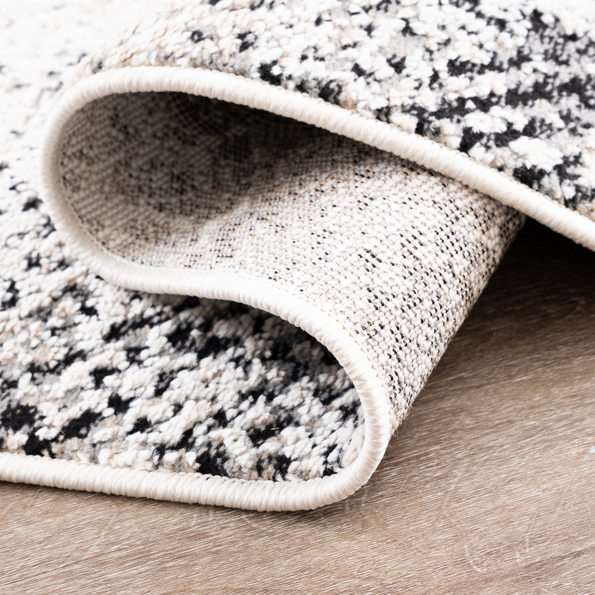 Alpha Contemporary 2' x 3' Beige and Gray Polyester Indoor Area Rug