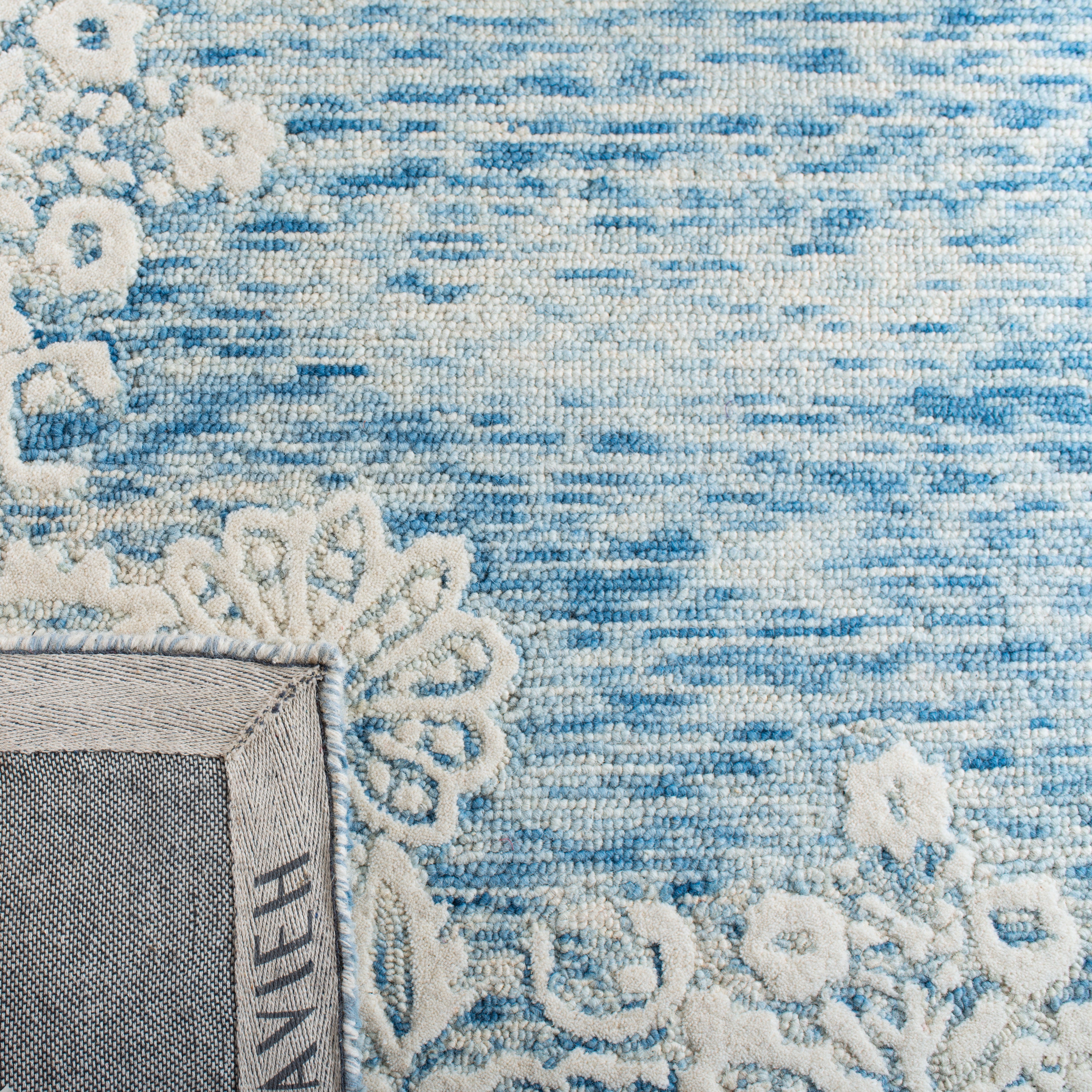 SAFAVIEH Glamour Stanice Floral Wool Area Rug, Blue/Ivory, 6' x 6' Square