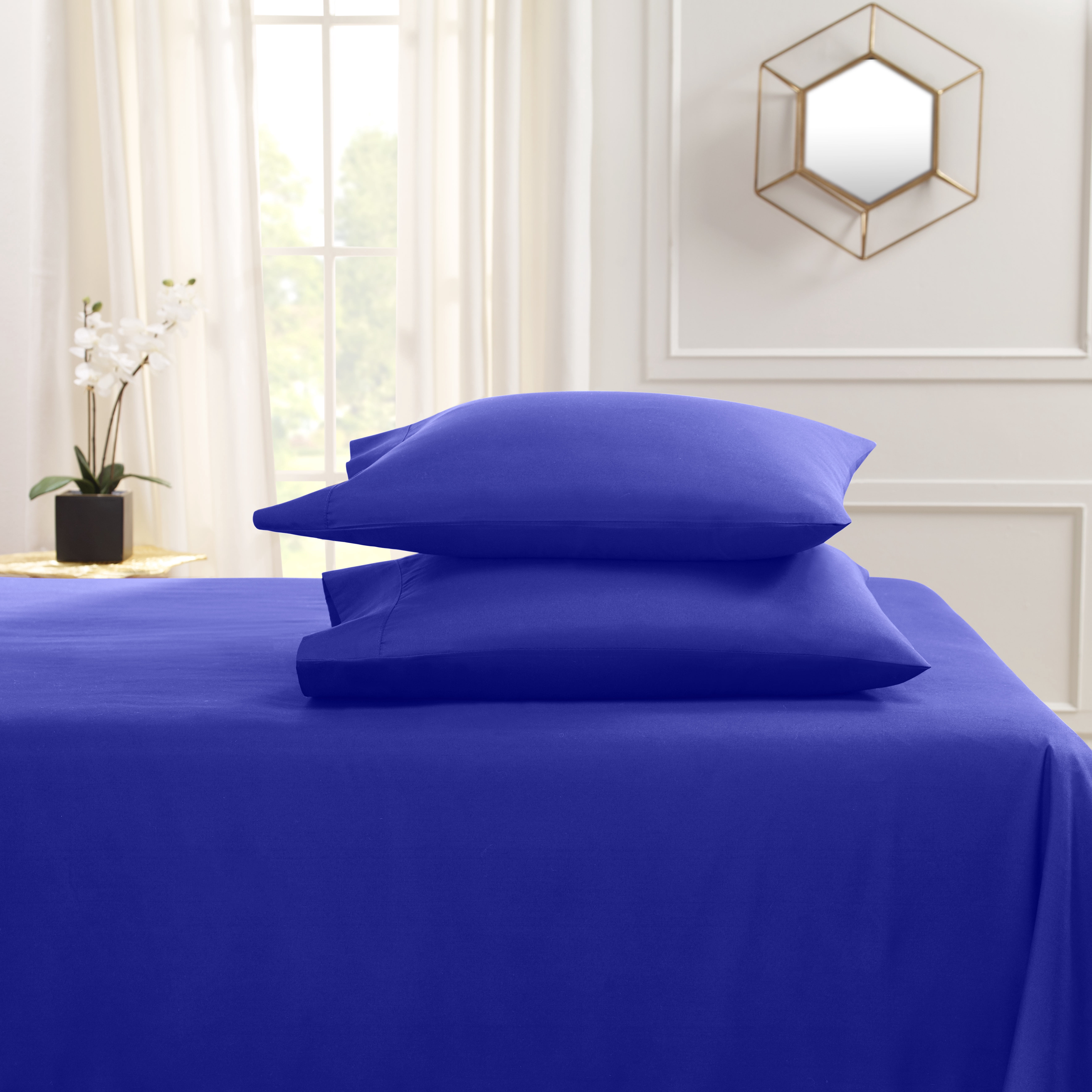 Hearth & Harbor Deep Pocket 3 Piece Solid Bed Sheet Set, 1800 Thread Count Microfiber Sheets, Twin-XL, Royal Blue
