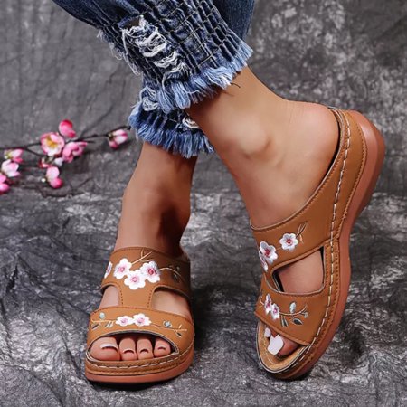 

Karcher Leather Flower Embroidered Vintage Casual Soft footbed Orthopedic Arch-Support Sandals