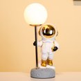 thumbnail image 4 of Astronauta de resina Luna Lámpara de escritorio Enchufe USB Adornos de iluminación Regalo para niños (Blanco) Hugtrwg Para estrenar, 4 of 7
