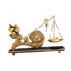 thumbnail image 4 of Escultura de resina de la suerte, adorno de mesa para decoración del hogar, colección de gabinetes. Dorado, 4 of 9