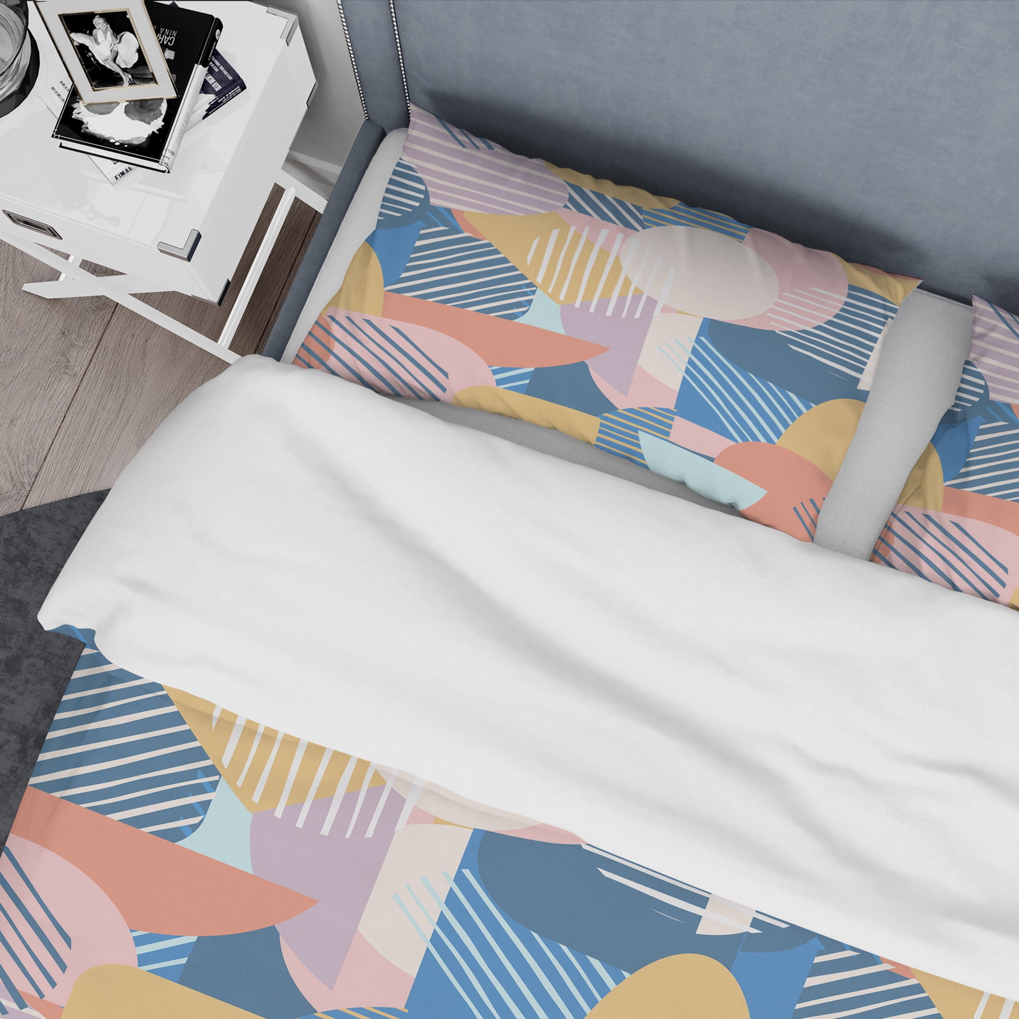 Designart 'Trendy Contemporary Geometry Shapes Pattern' Mid-Century Modern Duvet Cover Set