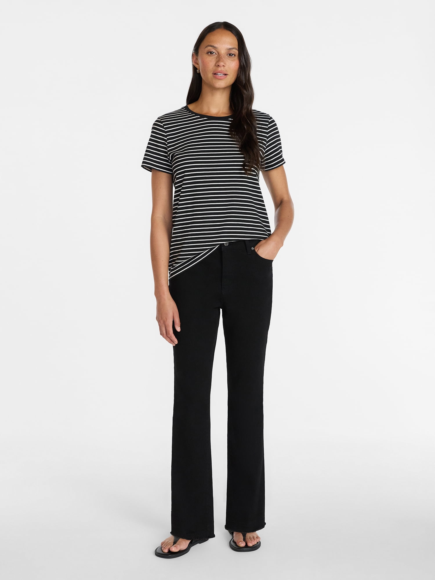 Time and Tru Women's High Rise Straight Leg Jeans with Raw Hem, 27.5” Inseam, Sizes 0-22
