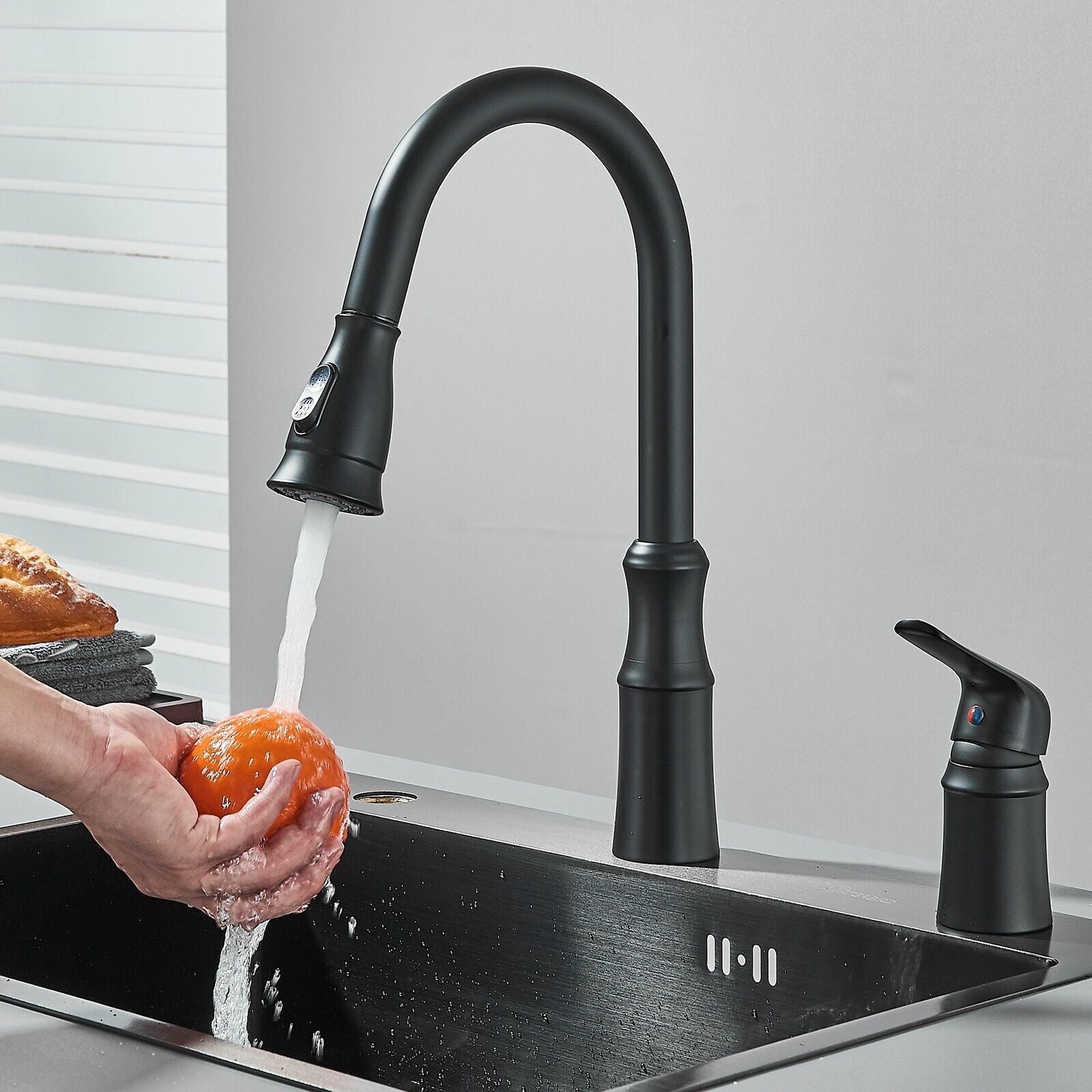 Black Kitchen Faucet Single Hanle 2Hole Sink Mixer Faucet Pull Out/Down Sprayer