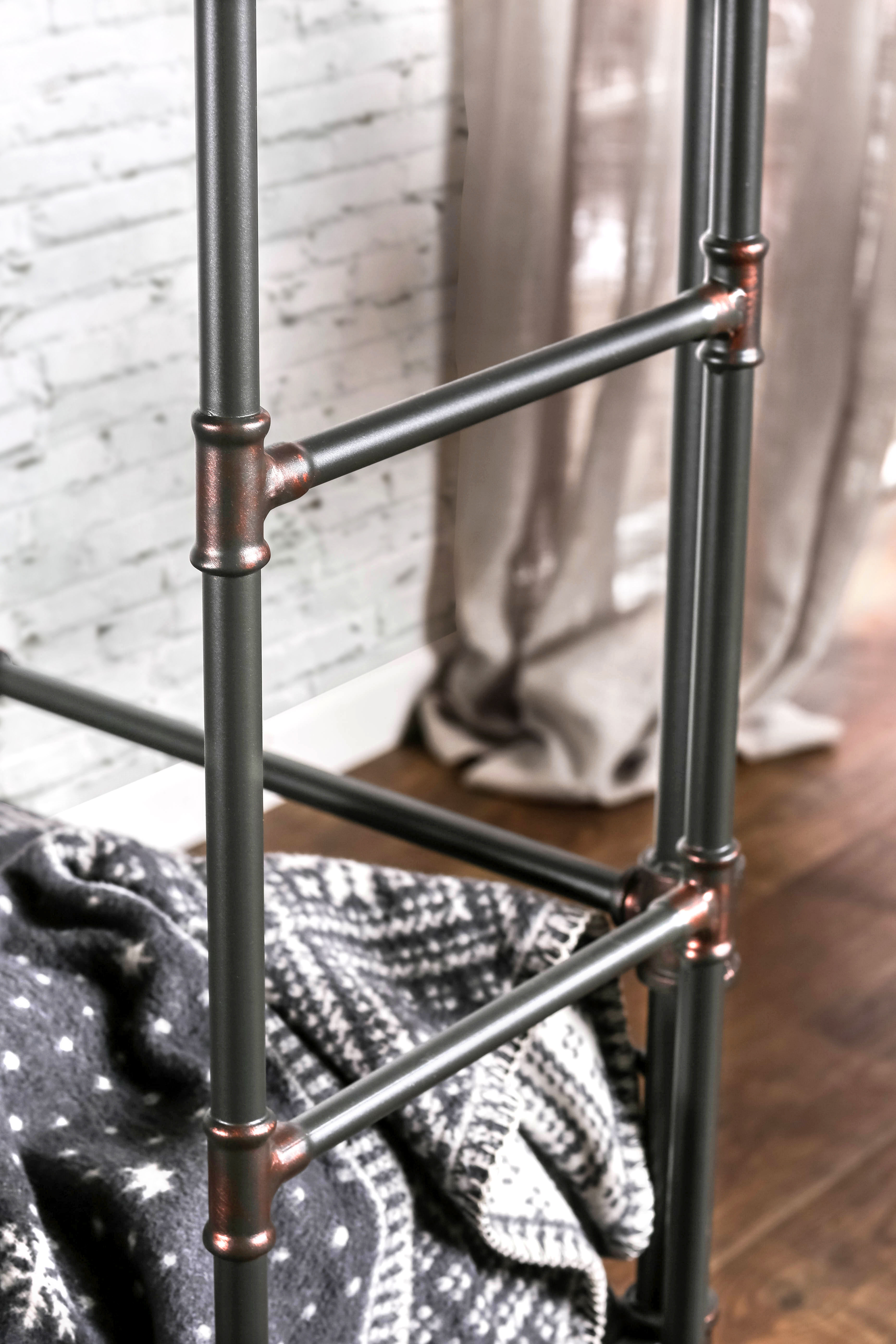 Furniture of America Seanze Metal Antique Black Twin/Twin Kids Bunk Bed