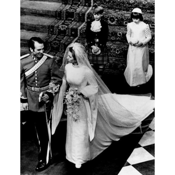 Princess Anne And Mark Phillips Leaving Westminster Abbey After Wedding History (18 x 24)