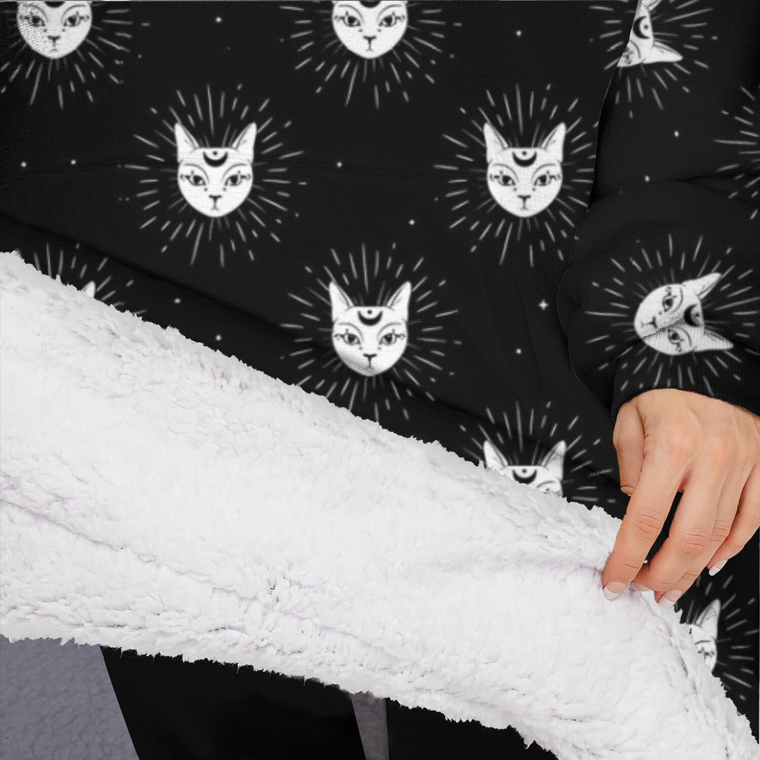 Oversized Wearable Blanket Hoodie,Black Cat Head Pattern Sherpa Blanket Hoodie with Super Pockets,Super Warm Fuzzy Pullover for Women & Men