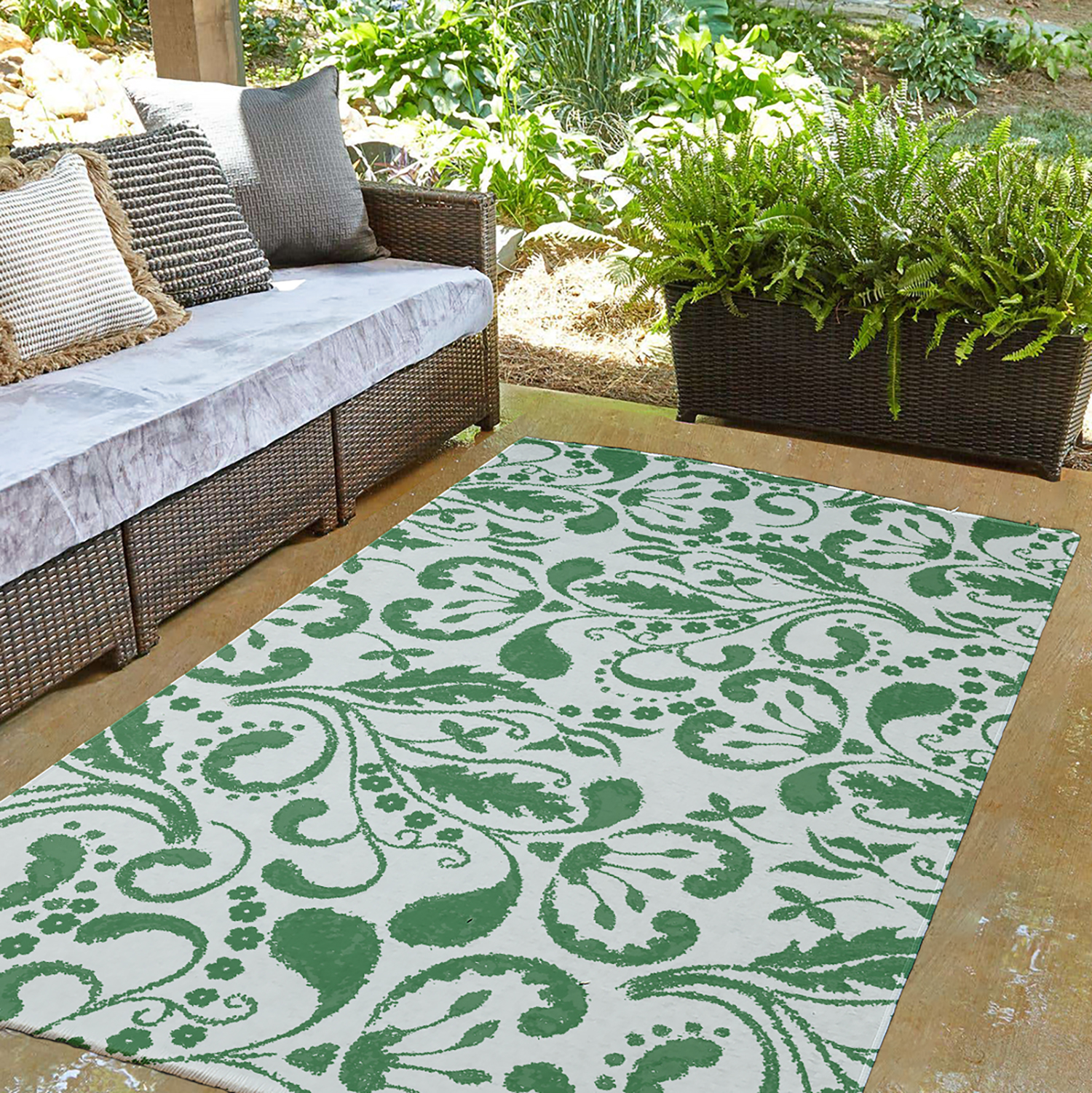 3' x 5' Simply Daisy Aurora French Country Chenille Area Rug, Green