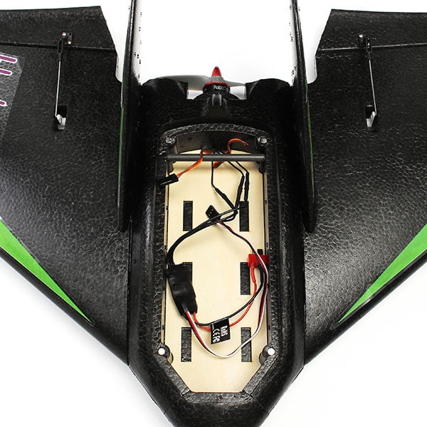 eachine black wing 680mm