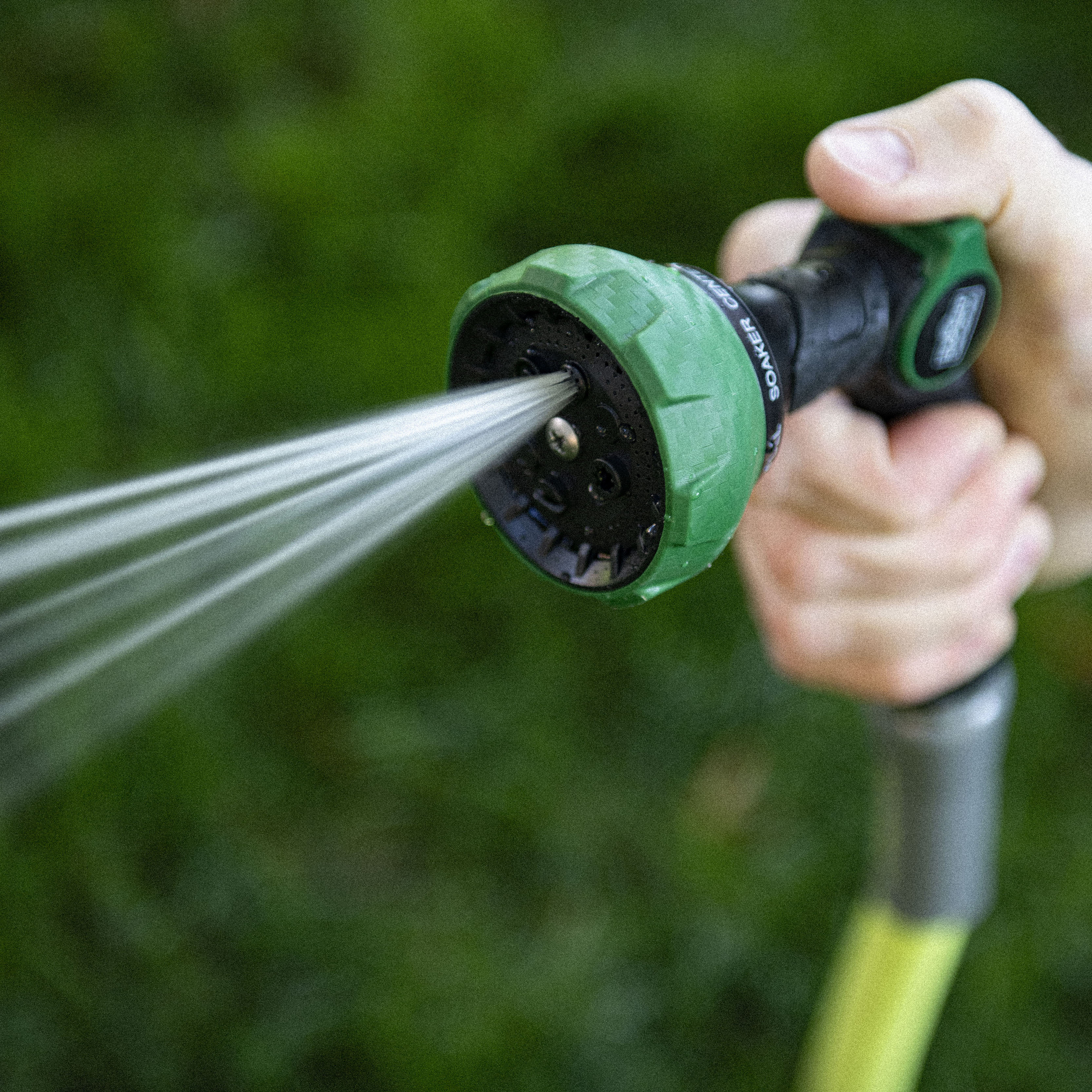 Expert Gardener 8-Pattern Thumb Control Watering Nozzle photo 7